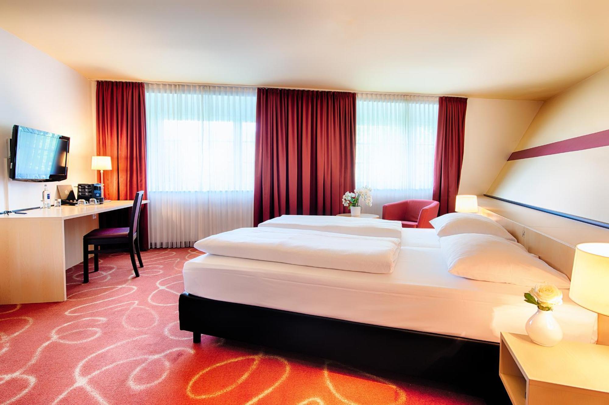 Welcome Kongress Hotel Бамберг Экстерьер фото